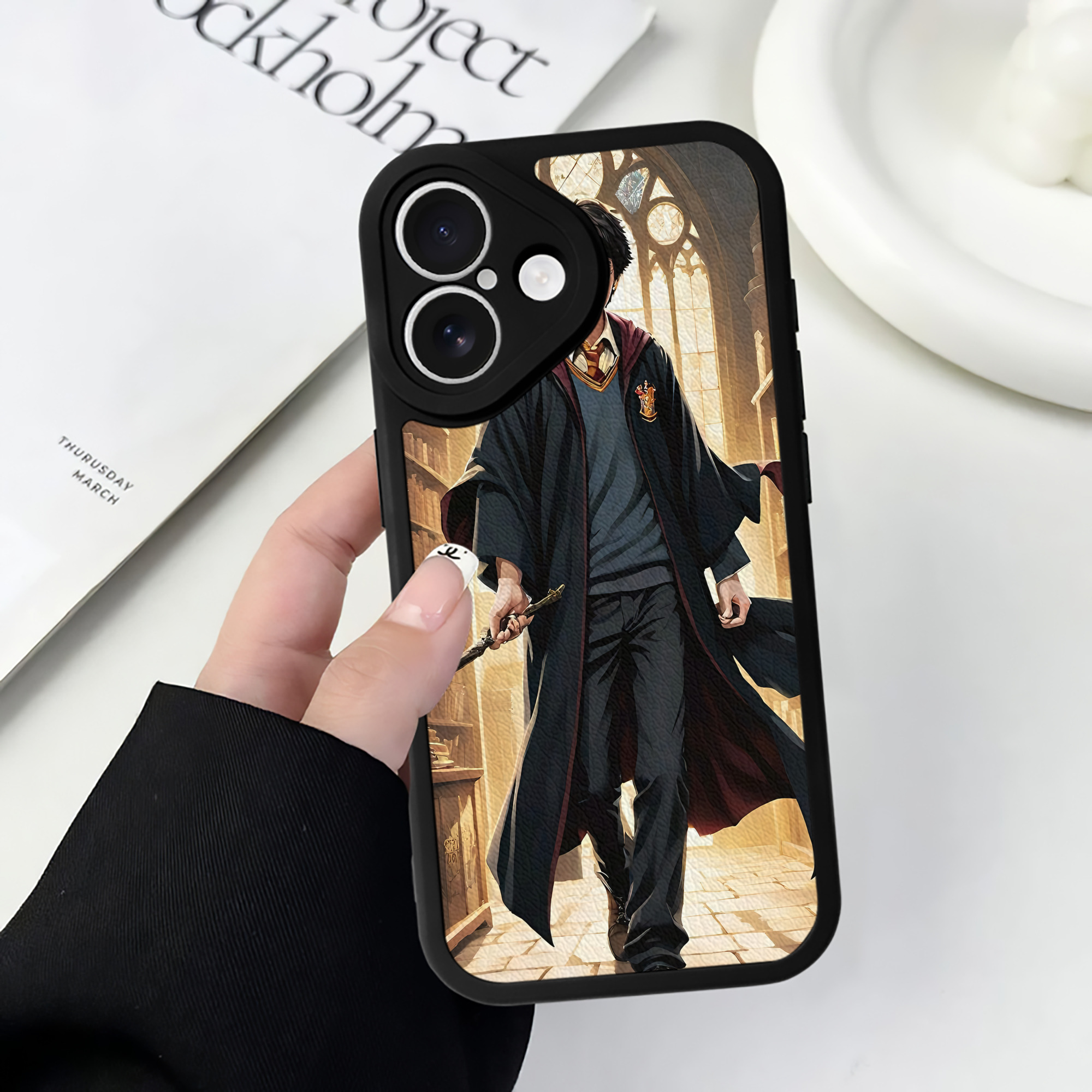（画像用） Harry Potter ハリー・ポッターシリーズ 【iPhone 16シリーズ対応】シリコンスマホケース（レザー調） 材質：シリコン